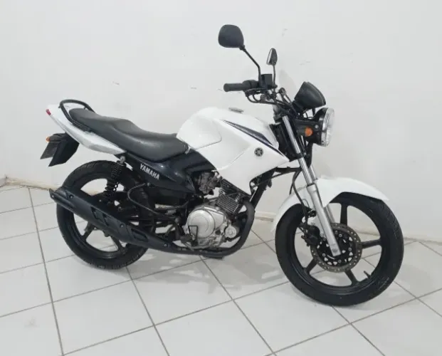 Factor 125 Ed! Ano 2015! Linda Moto! Financiamos e Aceitamos trocas!