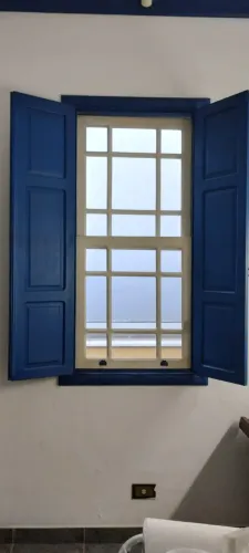 janela colonial madeira