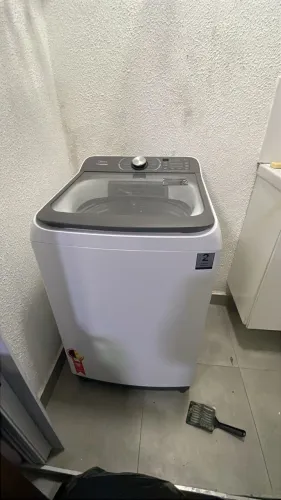 Máquina de lavar Midea usado menos de 1 ano 1200 reais 