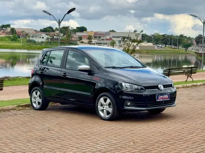 Volkswagen Fox Rock IN RIO 1.6 MI Total Flex 8V 5P 2016