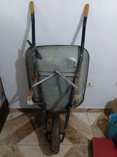 Carrinho de mão entrego 
