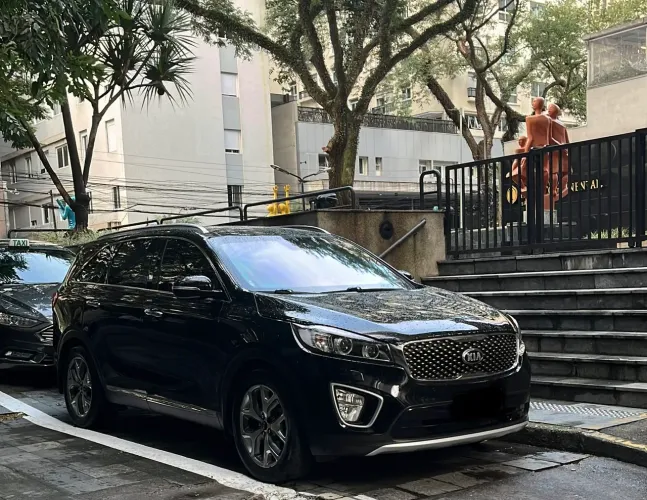 Kia Motors Sorento 3.3 V6 24V 270cv 4X2 Aut. 2017