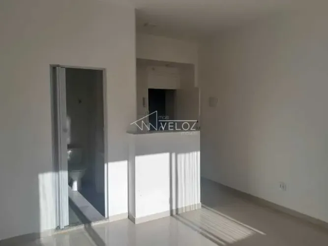 Apartamento - / Residencial / Centro