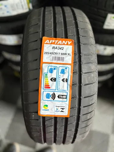 1 pneu 205/45/17 Aptany