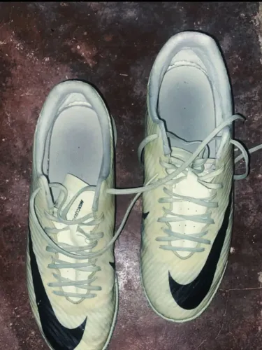 Chuteira Nike
