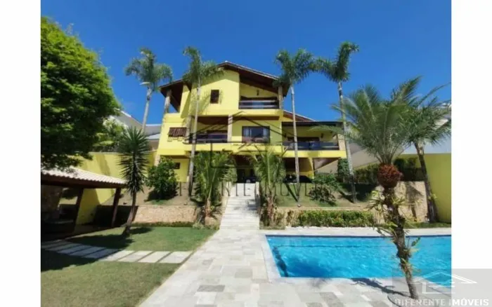CASA ALTO PADRÃO PARA ALUGAR EM ARUJÁ 6 DORMS-4 SUÍTES -8 VAGAS - 811m² OPORTUNIDADE !!!