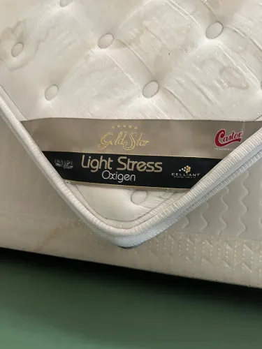 Colchão Queen Size Castor Gold Star Molas Ensacadas - 5 Anos de Uso