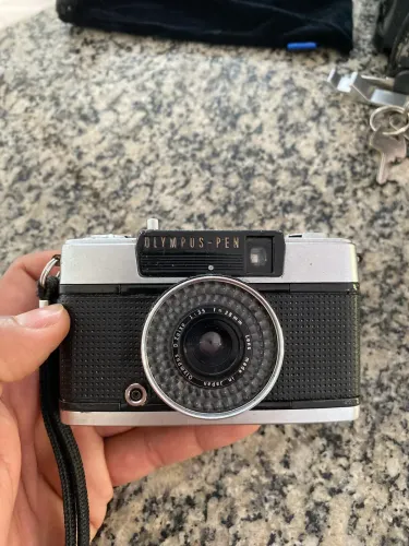 Câmera analógica Olympus Pen EES-2 Funcionando