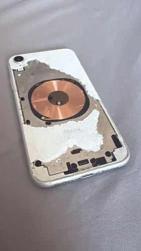 VENDO TROCA TAMPA TRASEIRA IPHONE XR