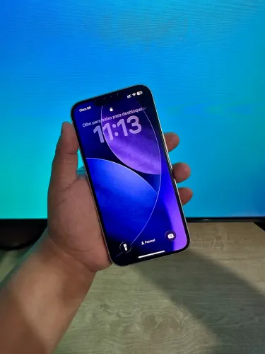     iPhone 14 com 97% de Saúde de Bateria
