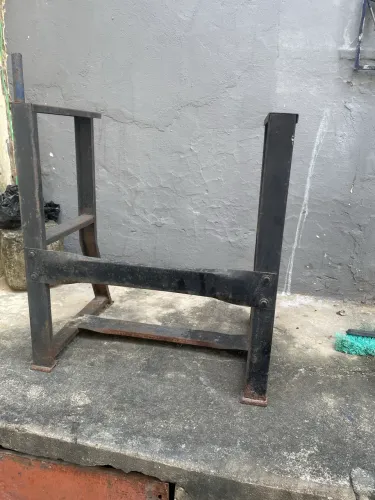 Pé de Mesa Industrial