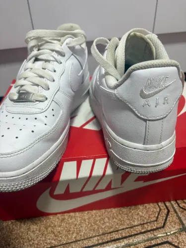 Tênis Nike Air Force 1 '07 Feminino