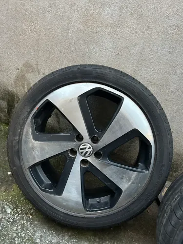 Rodas aro 18 com pneus