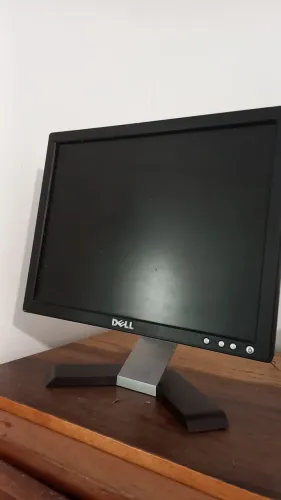 Monitor 15 Polegadas - VGA (Funcionando perfeitamente)