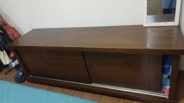 RACK DE MADEIRA MACIÇA
