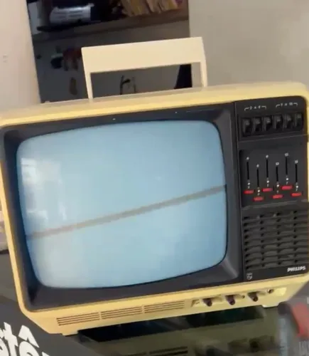 Tv relíquia Philips