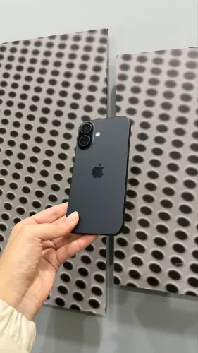 16 PRETO 256 GB SEMINOVO DISPONÍVEL 