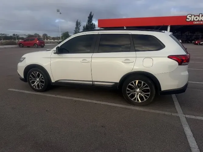 Mitsubishi Outlander 2.0 16V 160cv Aut. 2016