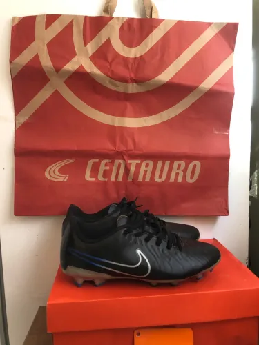 Chuteira da Nike Tiempo 10 Campo Semi-Nova + caixa original