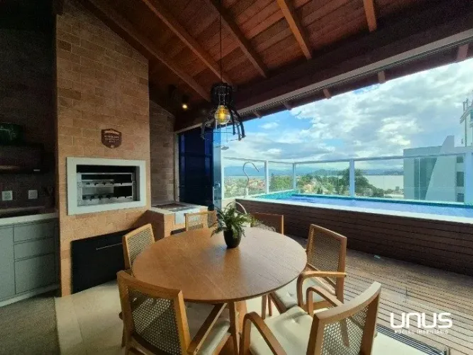 Belissima casa de 3 dormitórios sendo 2 suítes no Abraão