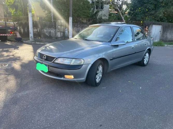 Chevrolet Vectra CD 2.2 16V / 2.0 16V Mec./aut. 1997