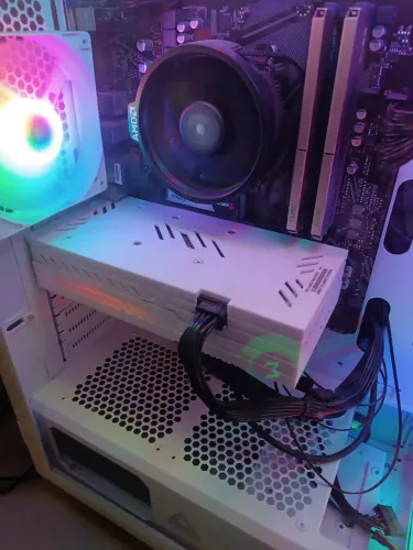 RX 580 8GB White Edition | Excelente Estado | Testada | Roda Tudo em Full HD