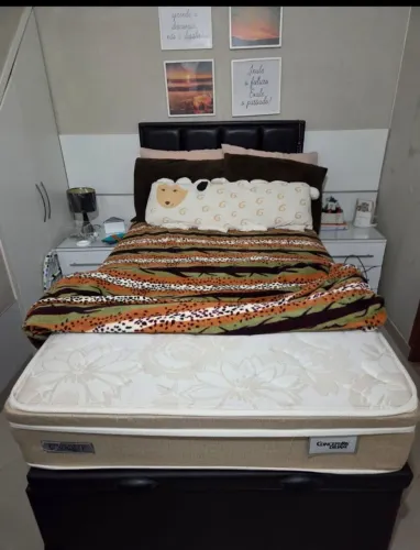 Cama solteirao seminova