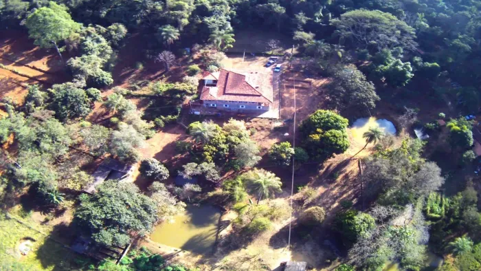 Sítio com 4 dormitórios à venda, 23000 m² por R$ 950.000,00 - Cachaça Pendao - Itatiaiuçu/