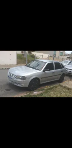 Carros e motos pra locação.