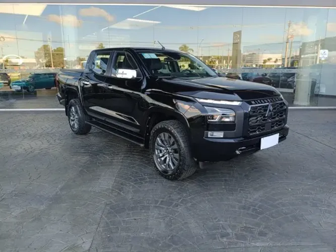 Mitsubishi TRITON HPE 2.4 CD 4X4 TB Diesel Aut. 2026