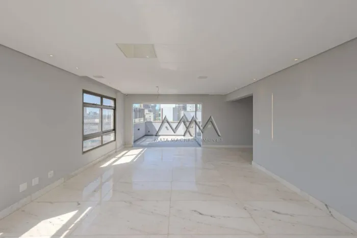 Cobertura à Venda no Belvedere | 237 m² - 3 quartos.