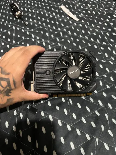PLACA DE VIDEO GTX 1050 TI 4gb