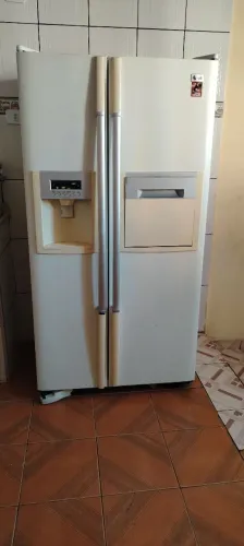 Geladeira Side by Side