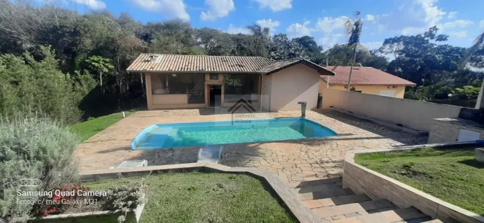 Locação de Casa em Condomínio - Perdões