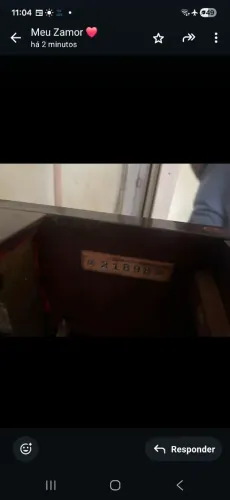 Piano Essenfelder usado, em bom estado