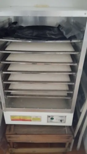 Desidratador de alimentos usado