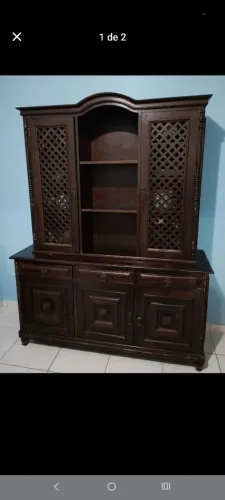Cristaleira em madeira maciça - Estilo colonial