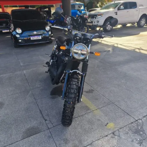 ROYAL ENFIELD INTERCEPTOR 650