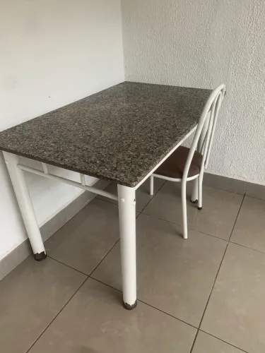 Mesa de granito