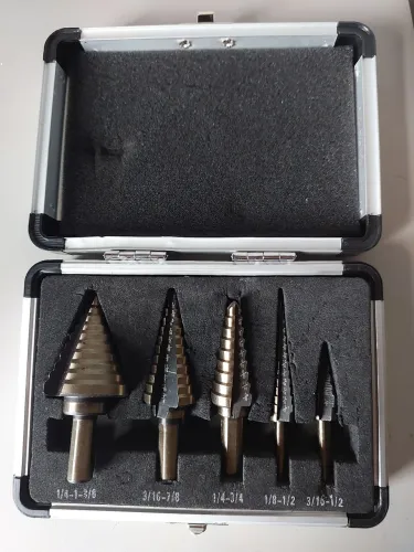 Jogo De Brocas Escalonadas Profissional 5 Peças Maleta Alumínio Novo<br>