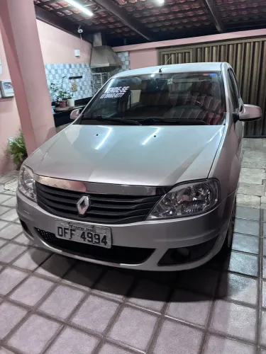 Renault Logan Expression Hi-flex 1.6 8V 4P 2013