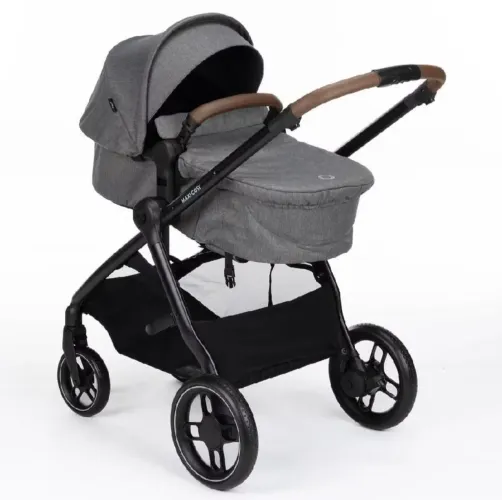 Carrinho de bebê da marca maxcosi