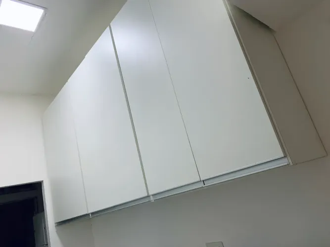 ARMÁRIO ALTO MDF