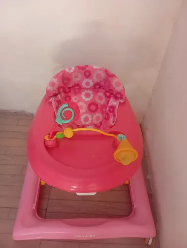 Andador Infantil Voyage Rosa - Muito Conservado