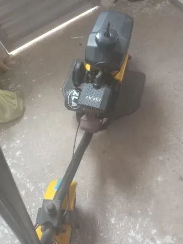 Walke machine cor amarelo