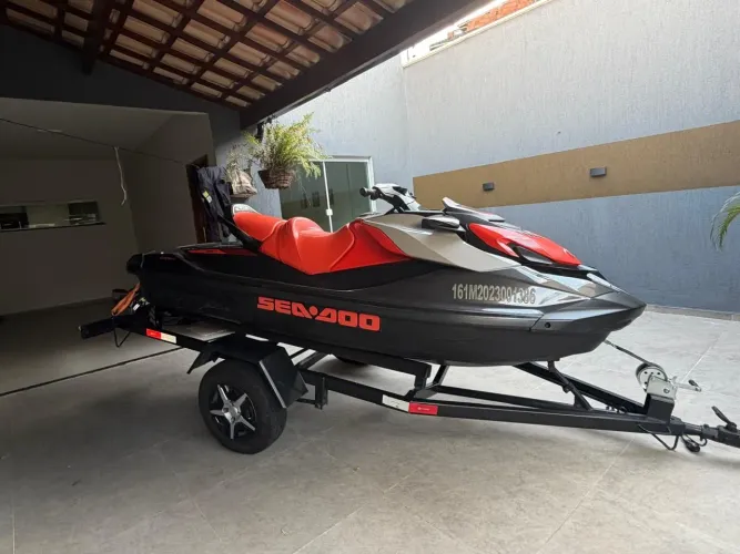 Jet ski Sea doo ano 23 GTI 130 com reboque 