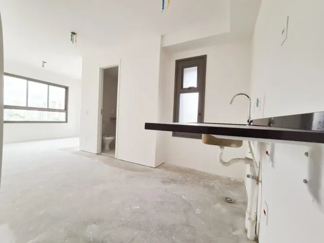 Apartamento à venda de 27,82m2 com Vaga de Garagem no Bairro Campo Belo.