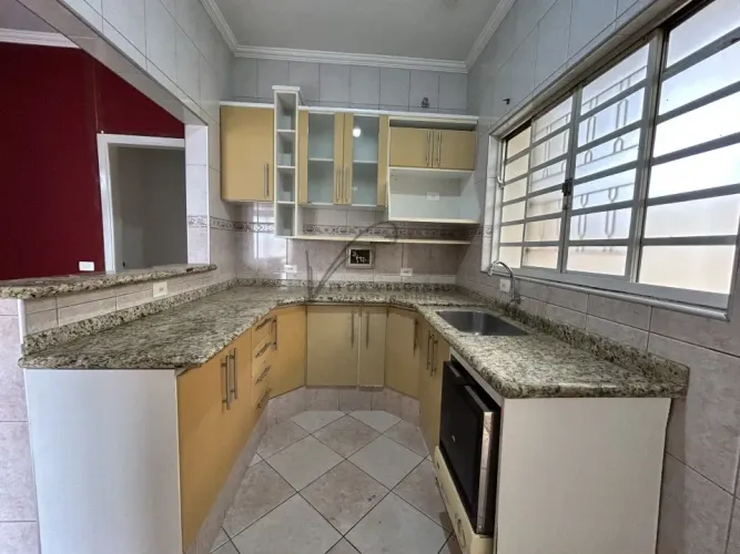 Casa à venda - 3 Dormitórios, 1 suíte - Terreno 250m² - Nova Americana - Americana/SP