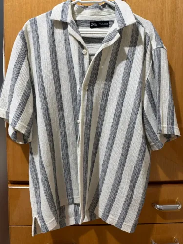 Camisa da Zara tamanho G