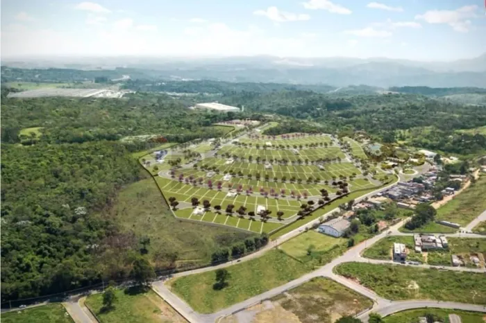 "Terreno em Arujá: Invista no Seu Projeto de Vida!"